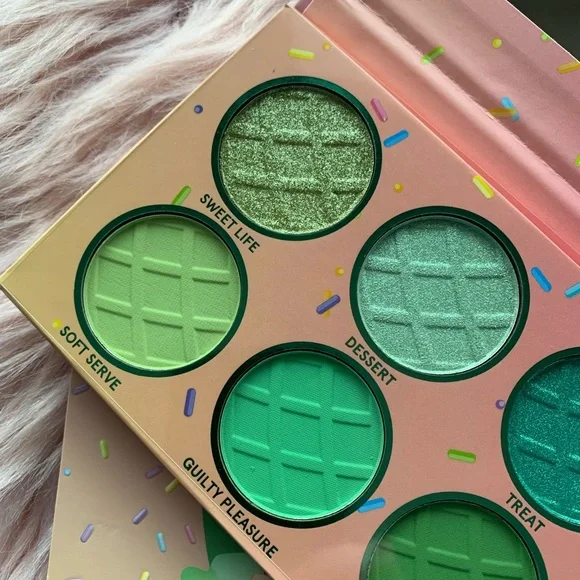 🎉HP🎉New BH Cosmetics Pistachio Eyeshadow Palette - Picture 4 of 6